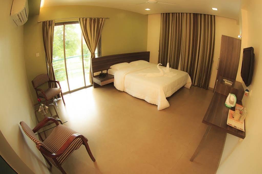 Green Valley Resort Khadoli Exterior foto